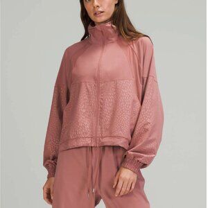 Lululemon In Depth Jacket *Emboss Spiced Chai Size: 4